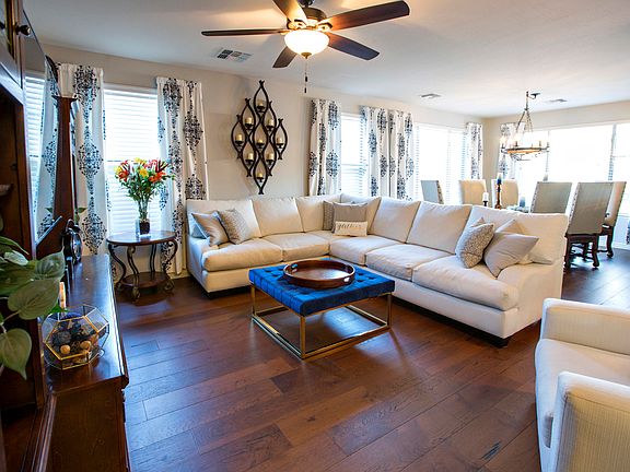 5th image of 3381 E Yellowstone Pl