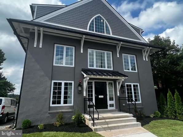 215 E Linden St UNIT 4