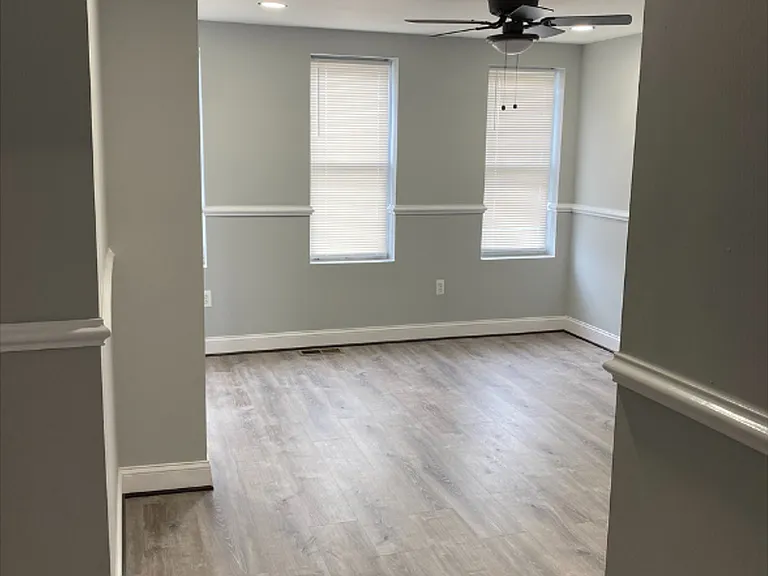 210 N Mount St #BB-1350-2BA — Photo 3