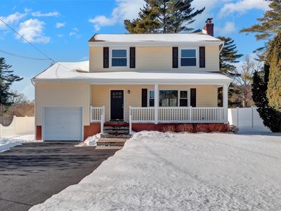 519 Advent Street, Westbury, NY, 11590