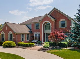 1787 Wyngate Dr, Troy, MI 48098