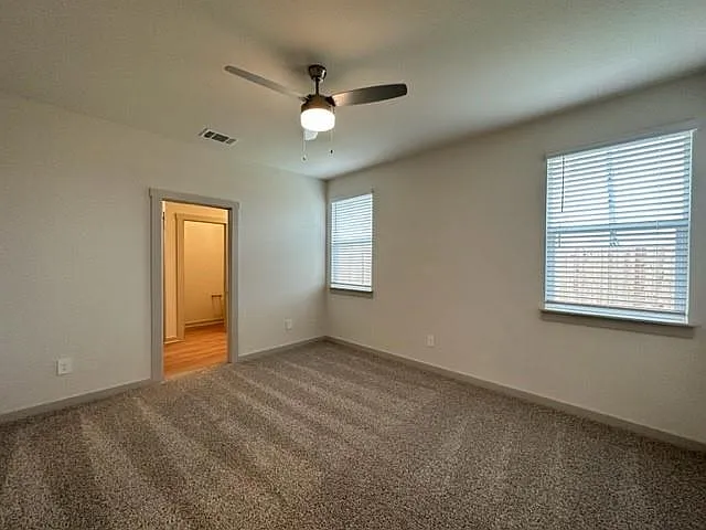 1316 Plymouth Rd — Photo 13