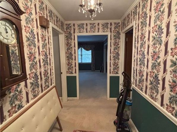 610 Pine Grove Rd, Roswell, GA 30075