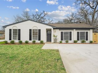 1203 Hawk Tree Dr, College Station, TX 77845