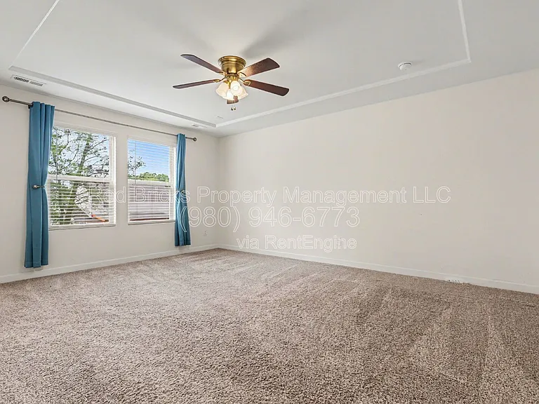 11144 Comiskey Ln — Photo 18