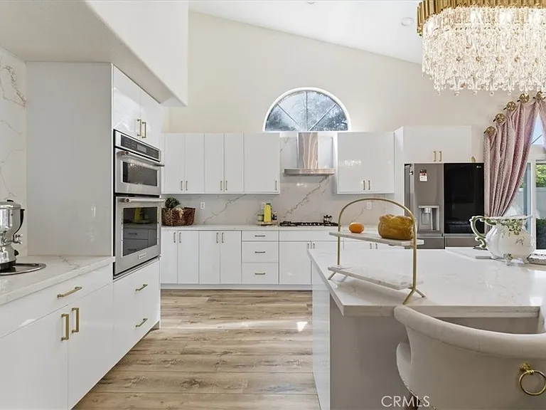 2749 Silver Oak Pl — Photo 17