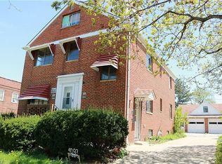 4093 Ridge Rd, Cleveland, OH 44144