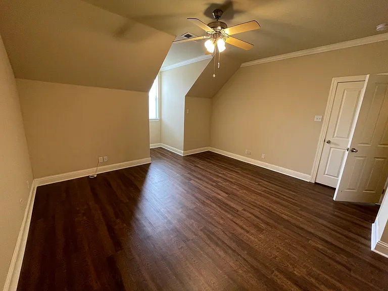 4000 Lake Beau Pre Blvd — Photo 15