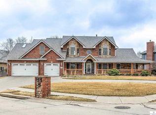 16321 L St, Omaha, NE 68135