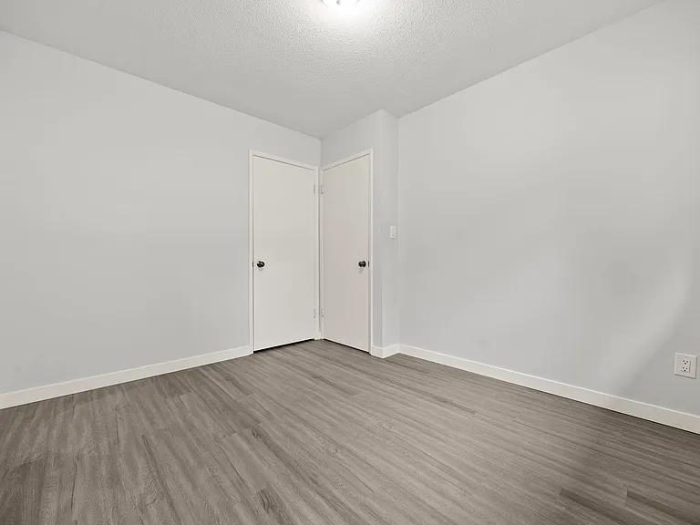 3568 Handley Cres — Photo 11