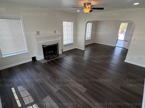 104 S Kincaid St, Bakersfield, CA 93307