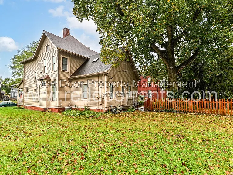 1332A N College Ave #N — Photo 27