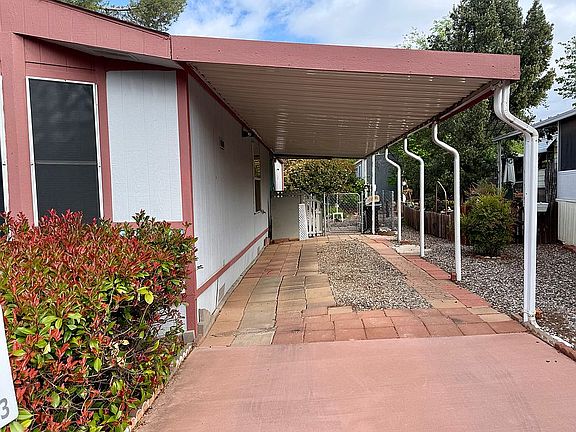 4th image of 205 Sunset Dr #40