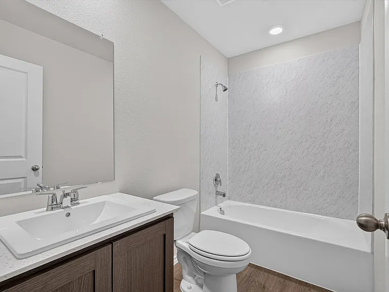 1128 Northfield Dr — Photo 16