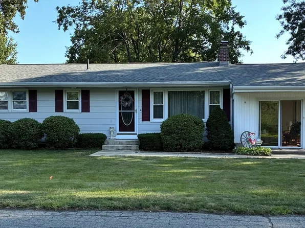 62 Pine St, South Hadley, MA 01075