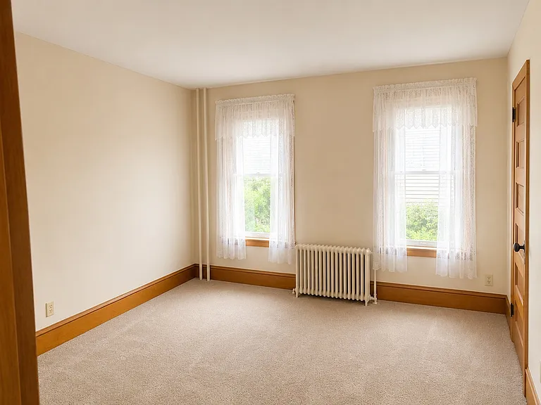 545 Robeson St #2 — Photo 5