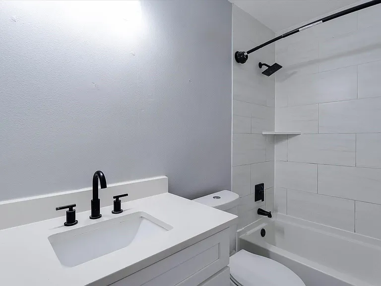 3819 W Traditions Ct — Photo 29