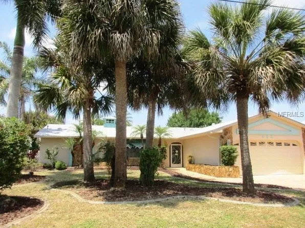 483 Corrientes Cir, Punta Gorda, FL 33983