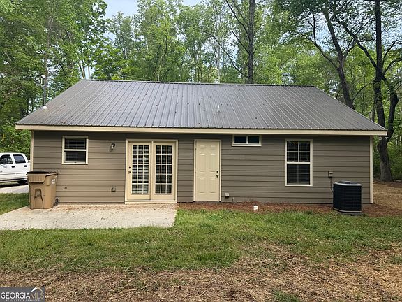 3rd image of 7883 Pendergrass Rd