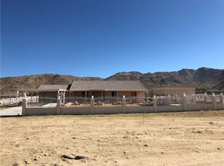 15035 Burns Dr, Apple Valley, CA 92307