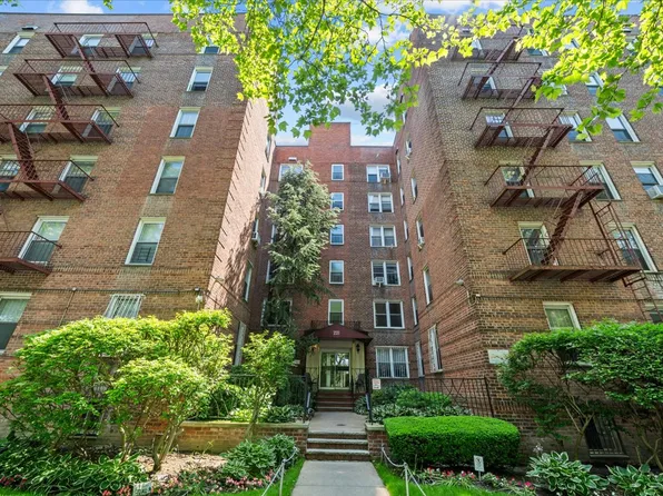 221 Mcdonald Avenue 6R image 10 of 10