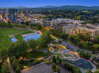 10045 NE 1st St APT 422, Bellevue, WA 98004