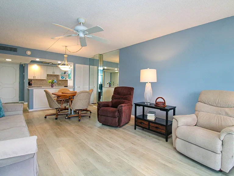 1 Bluebill Ave #501 — Photo 7