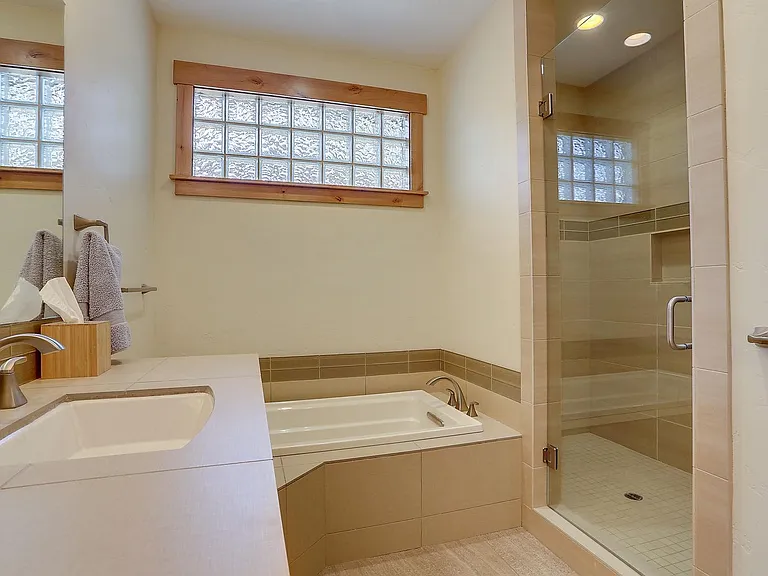 1789 NW Wild Rye Cir — Photo 19