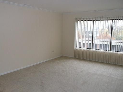 5th image of 920 N Sterling Ave Unit 214