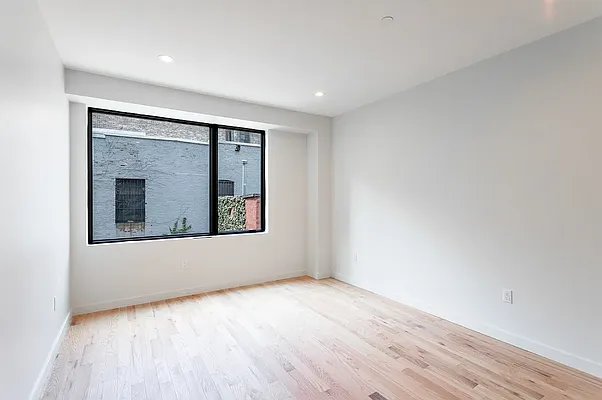 Rented by Bond New York | media 16