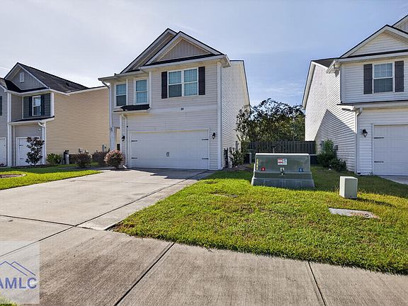 3rd image of 38 Brightleaf Cir