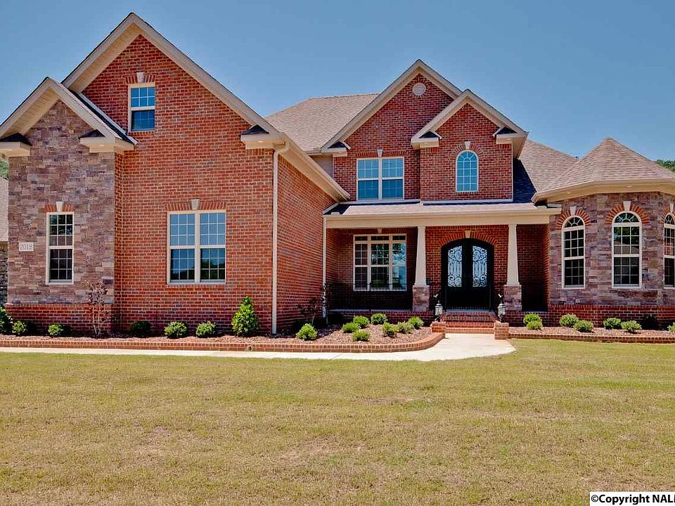 1st image of 2018 Meadow Creek Cir