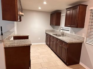 255 Bloomington Ave APT A, Rialto, CA 92376