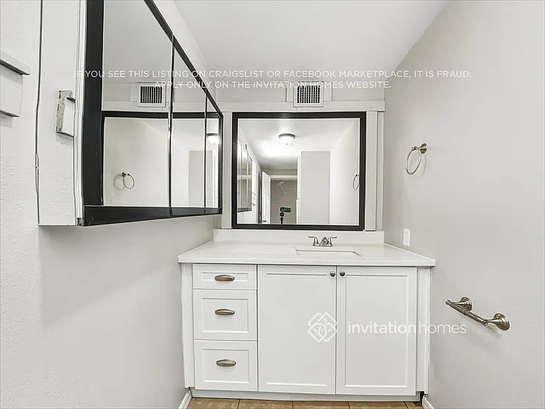 6440 W Windsor Blvd — Photo 11