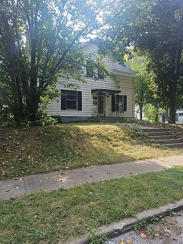 1603 W 10th St Photo 1