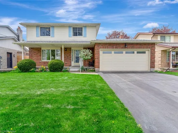 331 Auburn Dr, Waterloo, ON N2K 3E2