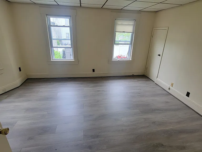 90 Ackerson St #2 — Photo 5