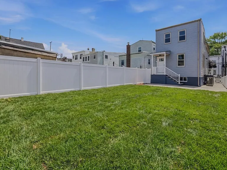 30 Edison St #1 — Photo 17