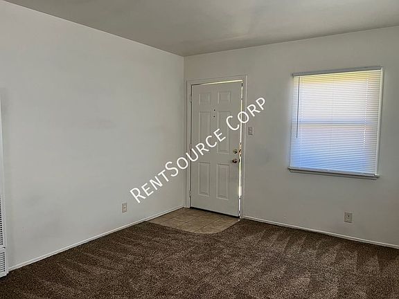 3rd image of 270 E Avenue Q7