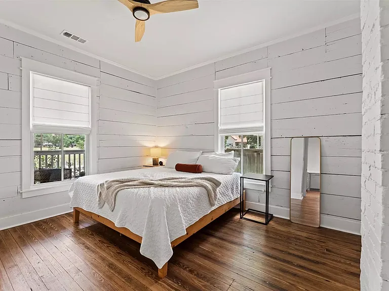 1012 Burnett Ave — Photo 34