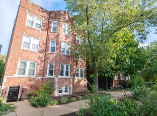 3853 N Kedvale Ave #C2, Chicago, IL 60641