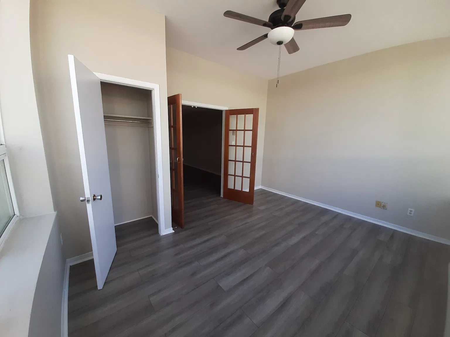 844 Princess Street — Photo 3