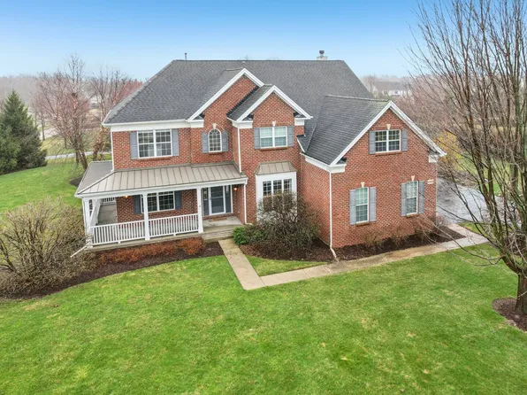 2415 Wembley Ct, Gurnee, IL 60031