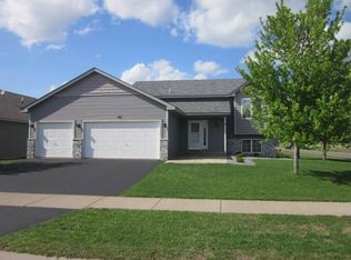 401 Rodeo Dr NW, Isanti, MN 55040