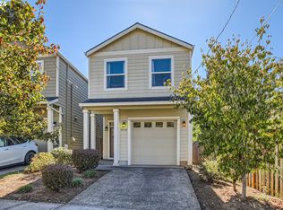 8110 SE Salmon St, Portland, OR 97215