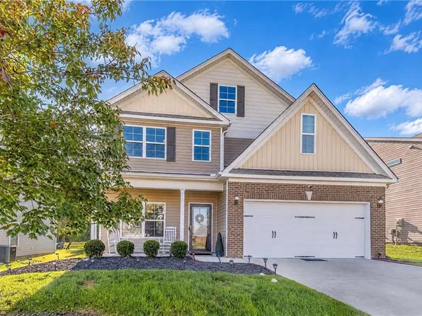 6708 Barton Creek Dr, Whitsett, NC 27377
