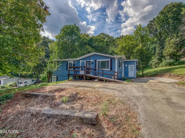 339 Church Dr, Lenoir City, TN 37771