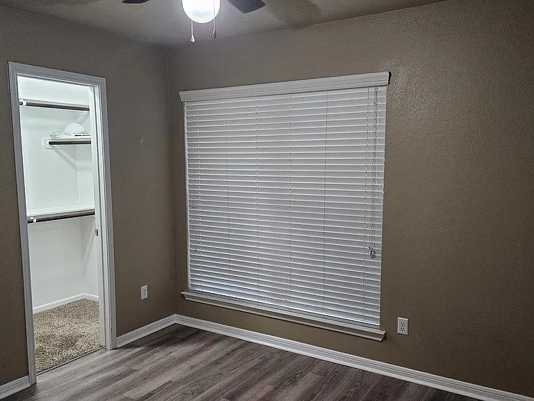 8121 Fieldstone Dr — Photo 9