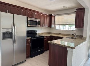 890 W 81st Pl #890, Hialeah, FL 33014