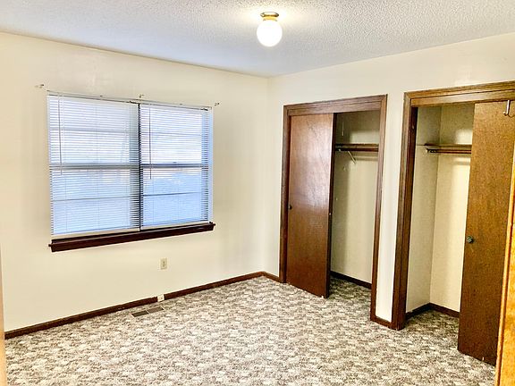 4th image of 1408 Dakota St